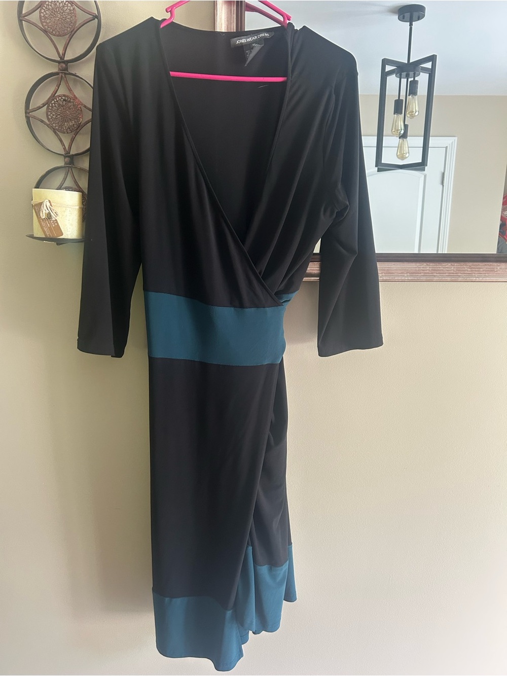 Jones Wear Black and Teal Colorblock Midi Wrap Dress